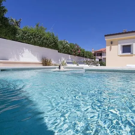 Дом отдыха Mit Privatpool Fuer 7 Personen Ca 110 Qm In Banjole, Istrien Istrische Riviera