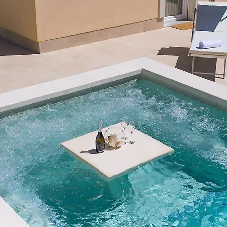 Mit Privatpool Fuer 7 Personen Ca 110 Qm In Banjole, Istrien Istrische Riviera Holiday home